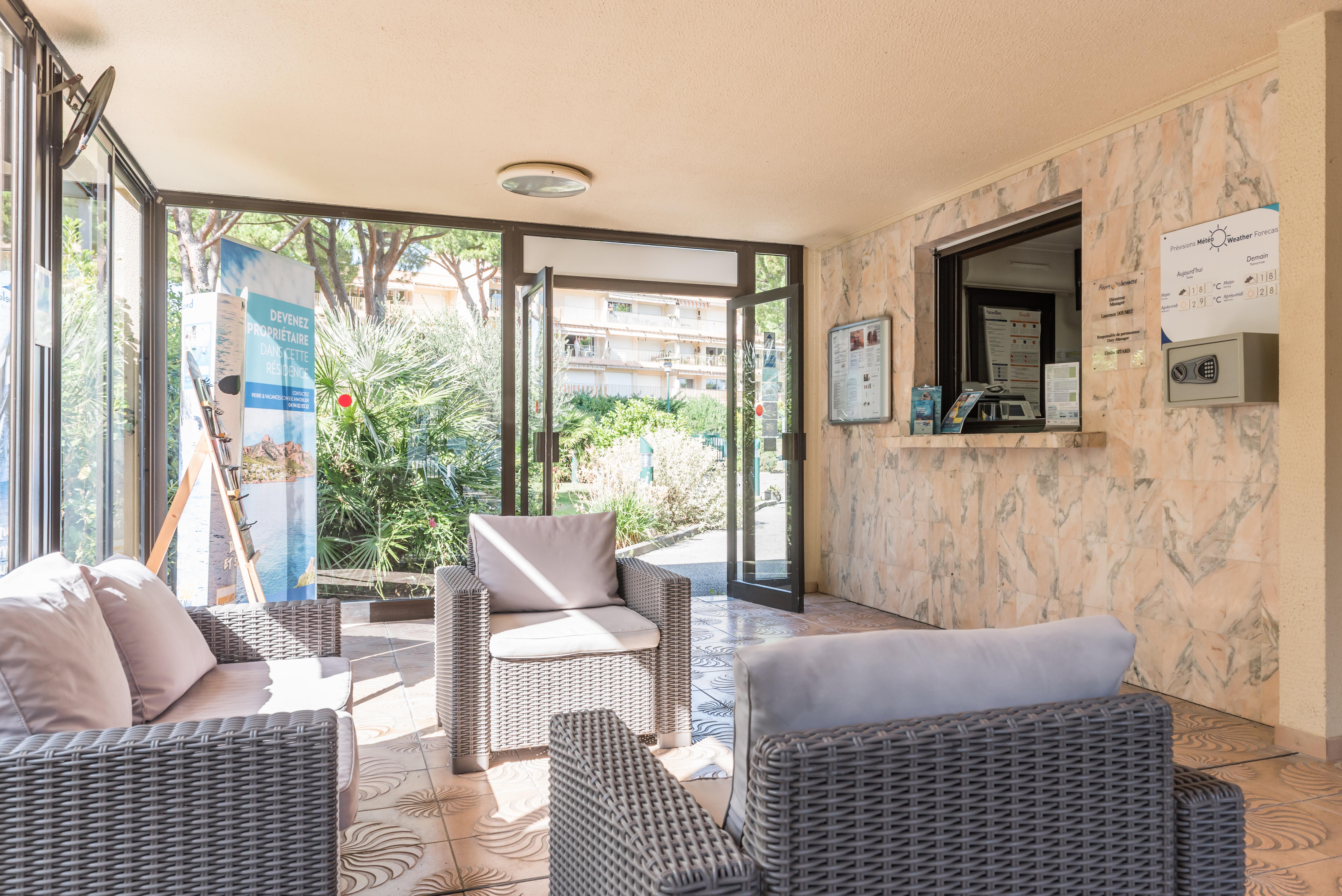 מאנדליה-לה-נאפול Residence Pierre & Vacances Les Jardins Ombrages מראה חיצוני תמונה